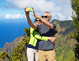 Couple hiking in Hawaii