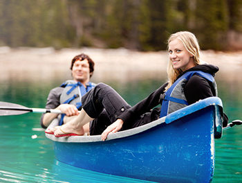 couple canoeing